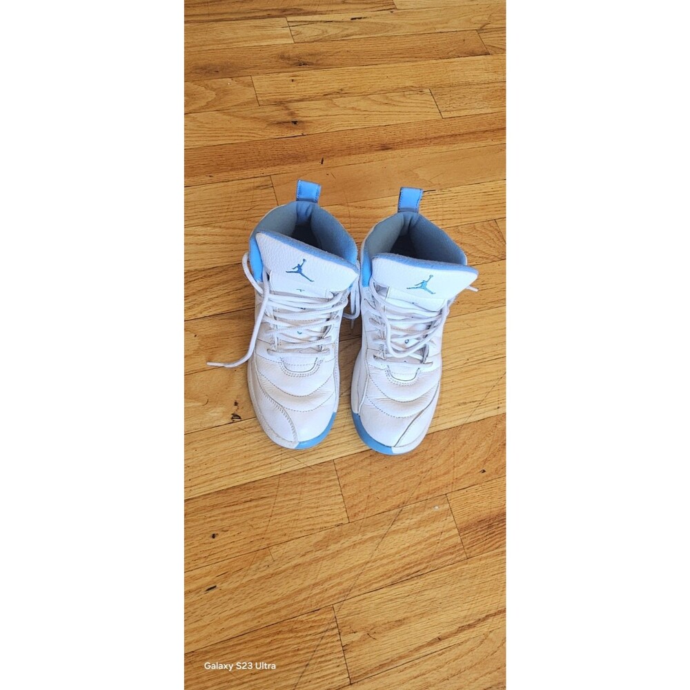 Nike Air Jordan 12 Retro UNC University Blue 151186-112 Size 2Y